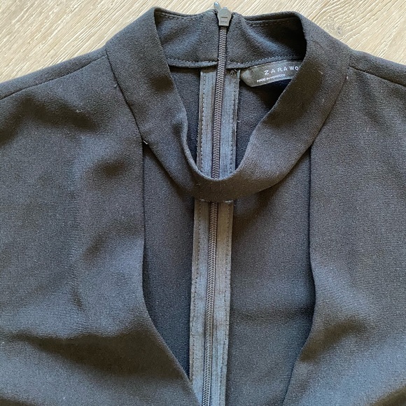 Zara V Neck Dress with choker neck collar - Picture 8 of 14